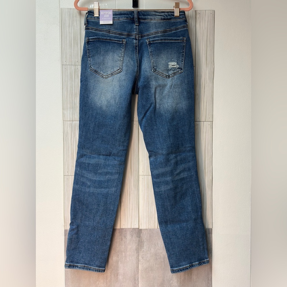 🍀$3/$30 Boyfriend fit med wash ripped jeans - Picture 6 of 7